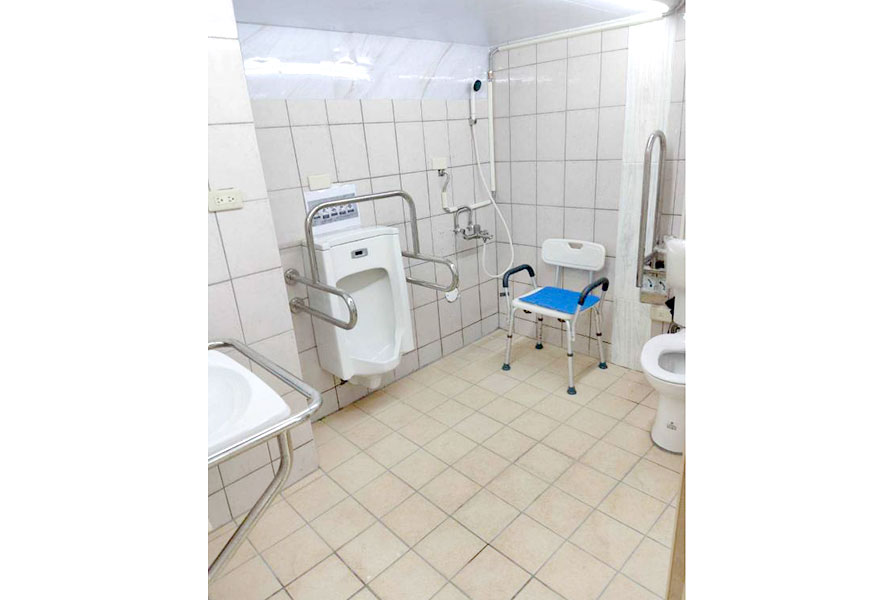 諾貝爾健康產業有限公司附設南投縣私立諾貝爾社區長照機構-廁所1