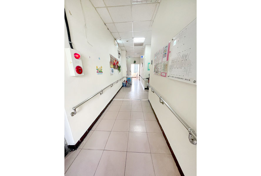 模範老人養護中心-無障礙走廊